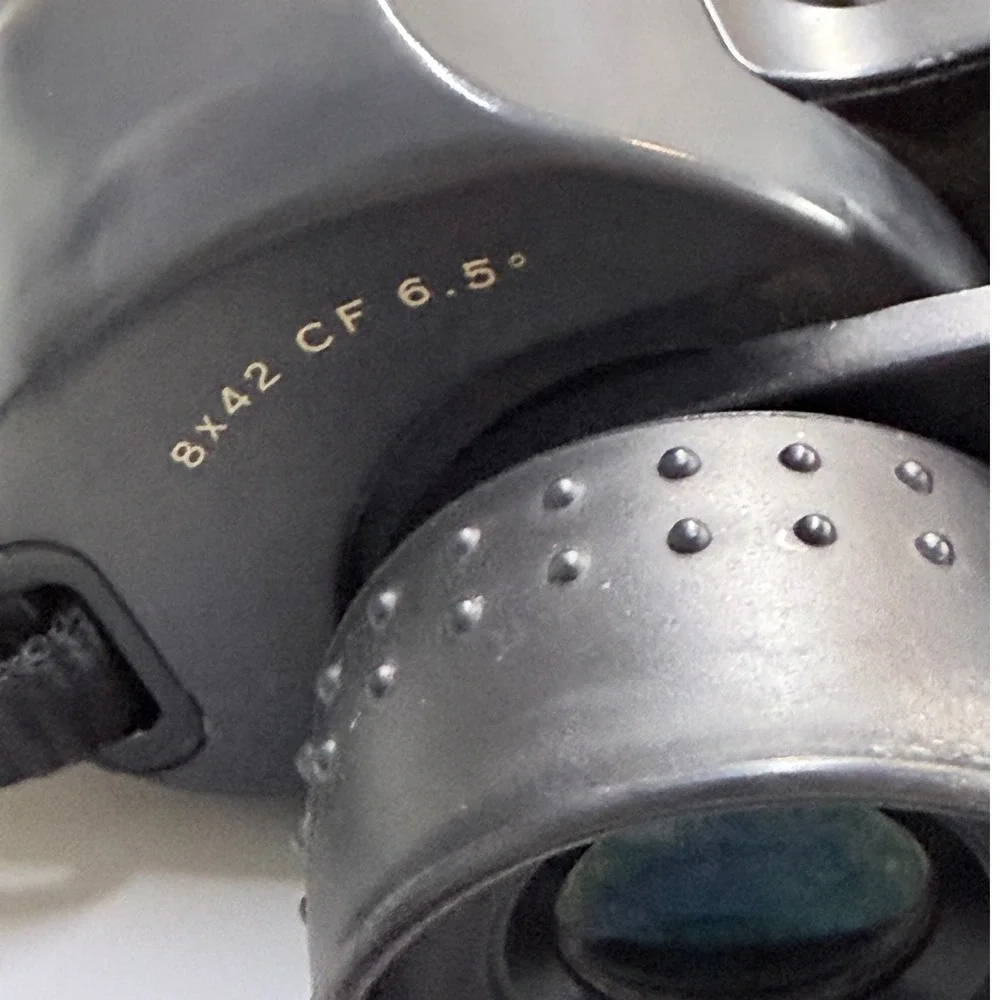 Leupold Wind River 8x42 CF 6.5 Degree Binoculars Black with Neck Strap